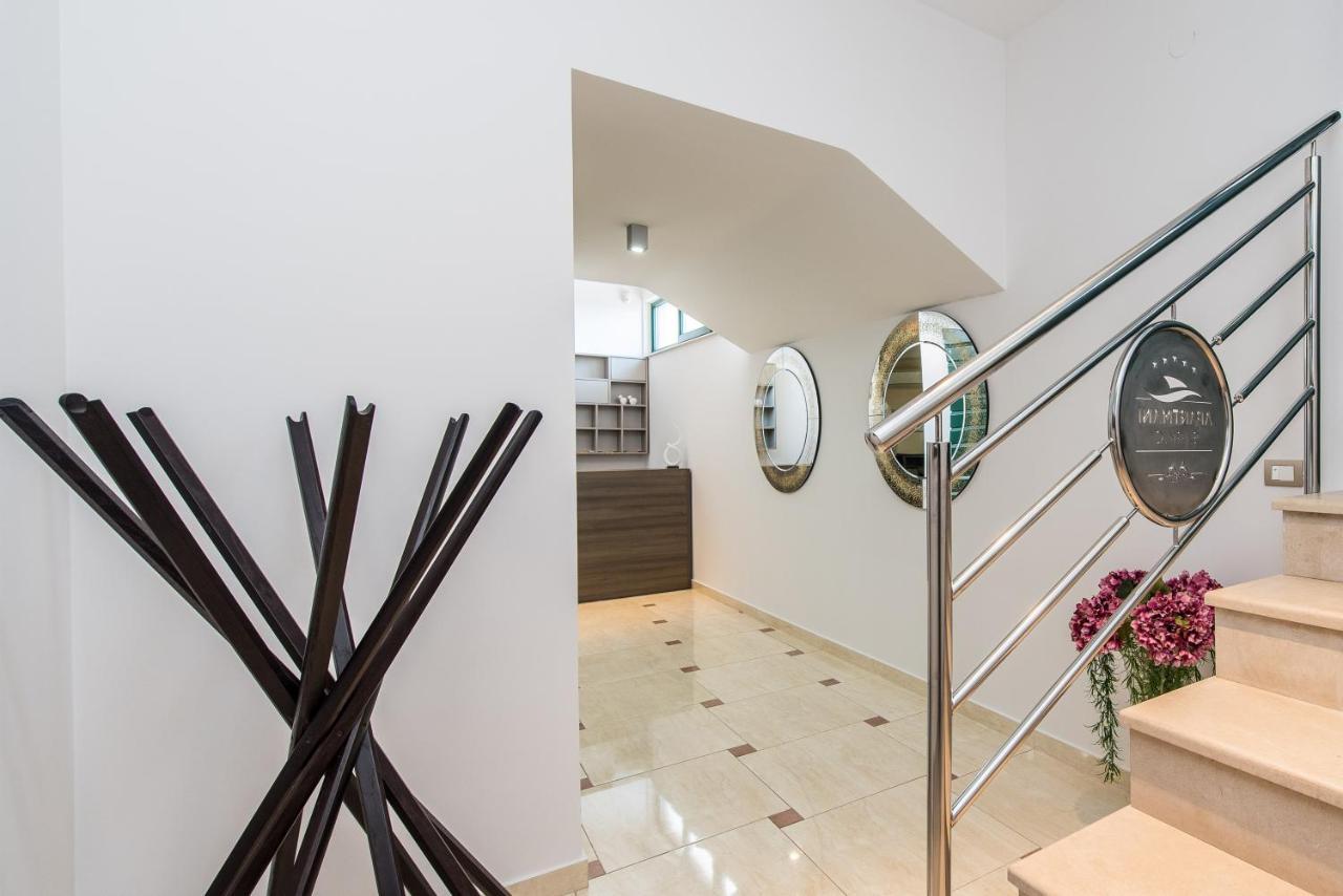 Appartamento Pool Terrace Sea View Sarkic Novaglia Esterno foto