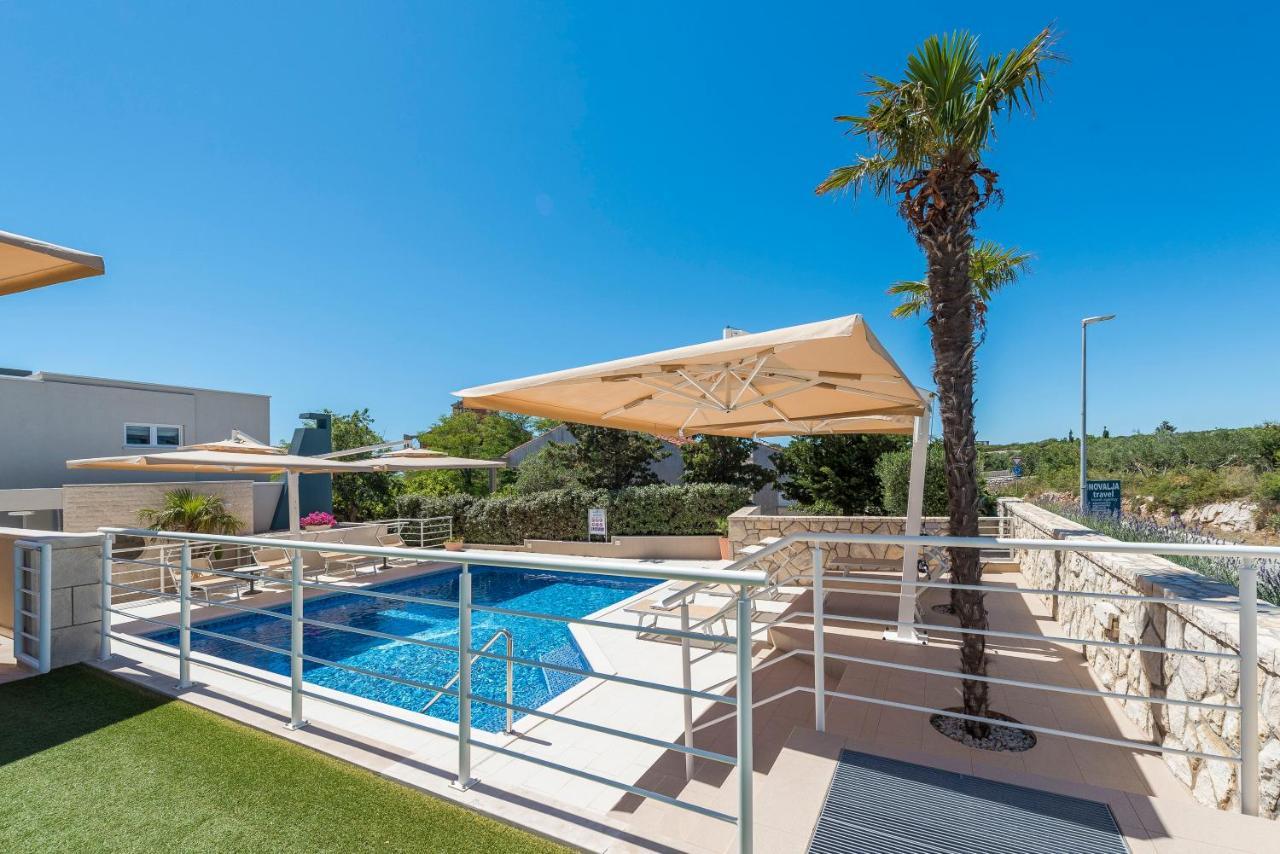 Appartamento Pool Terrace Sea View Sarkic Novaglia Esterno foto